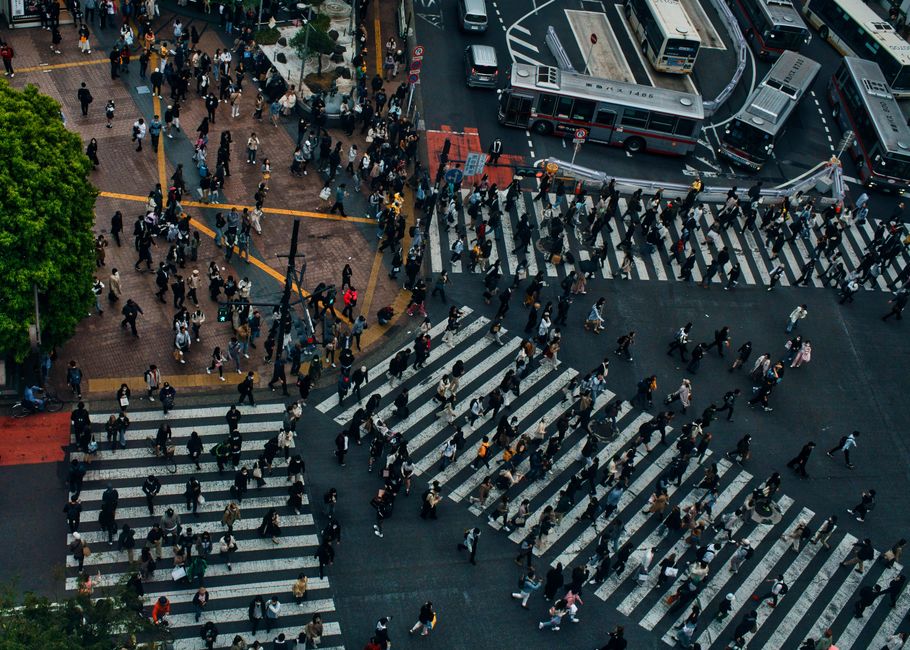 Pourquoi les marches féministes rassemblent autant de générations