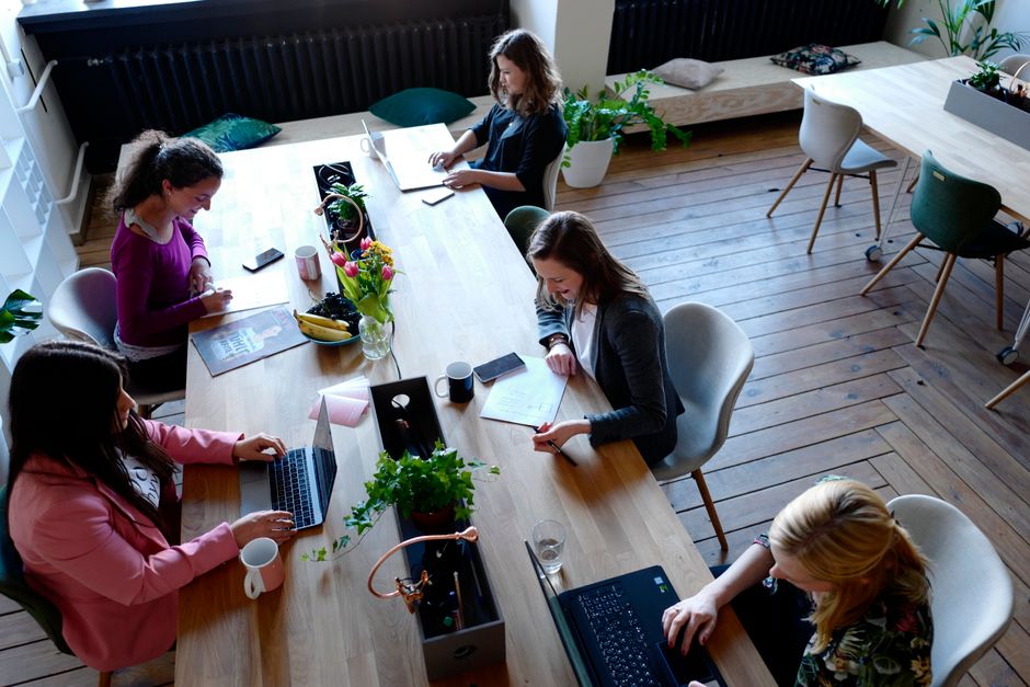Ce que les marches changent au travail, petit à petit